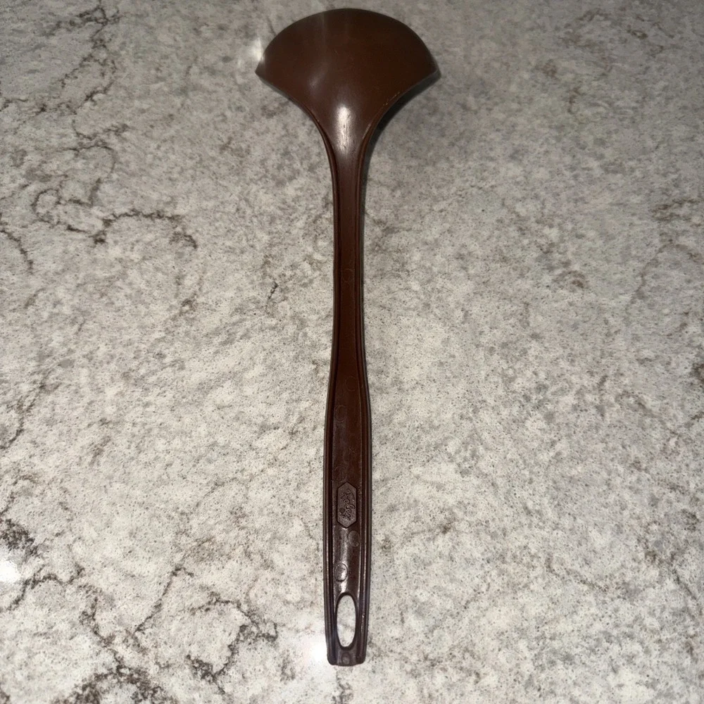 Vintage Foley Nylon Soup Stew Ladle Spoon Dipper Kitchen Utensil Brown 11 Inch